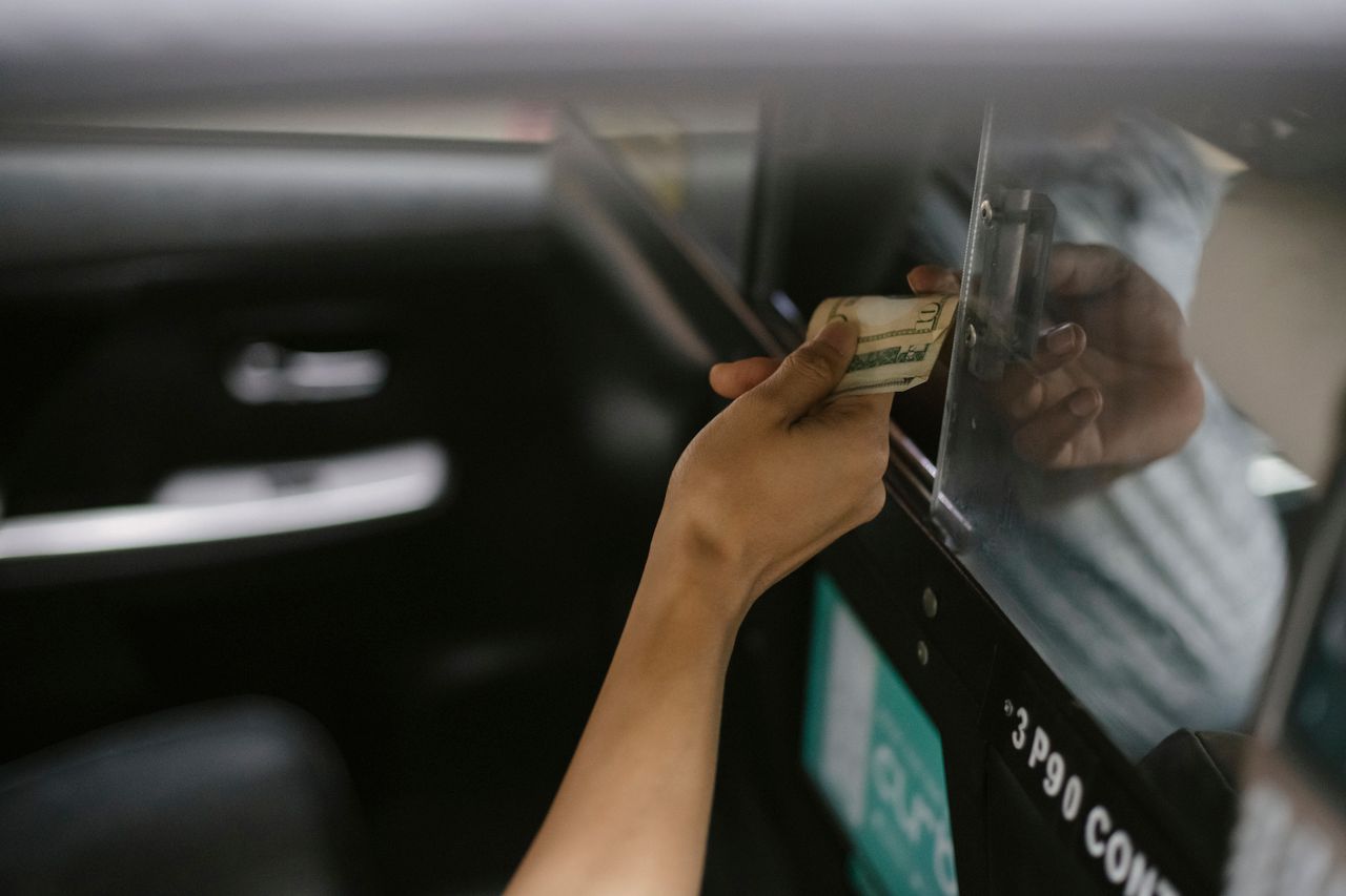 Ile kosztuje taxi za 100 km